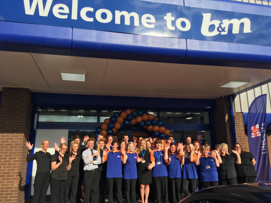 B&M Poole's store team outside their brand new Home Store Mannings Heath Retail Park.