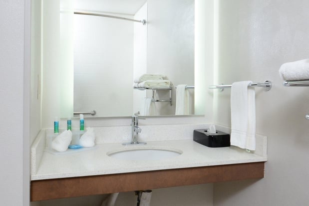 Images Holiday Inn Express & Suites Raleigh Durham Airport at Rtp by IHG