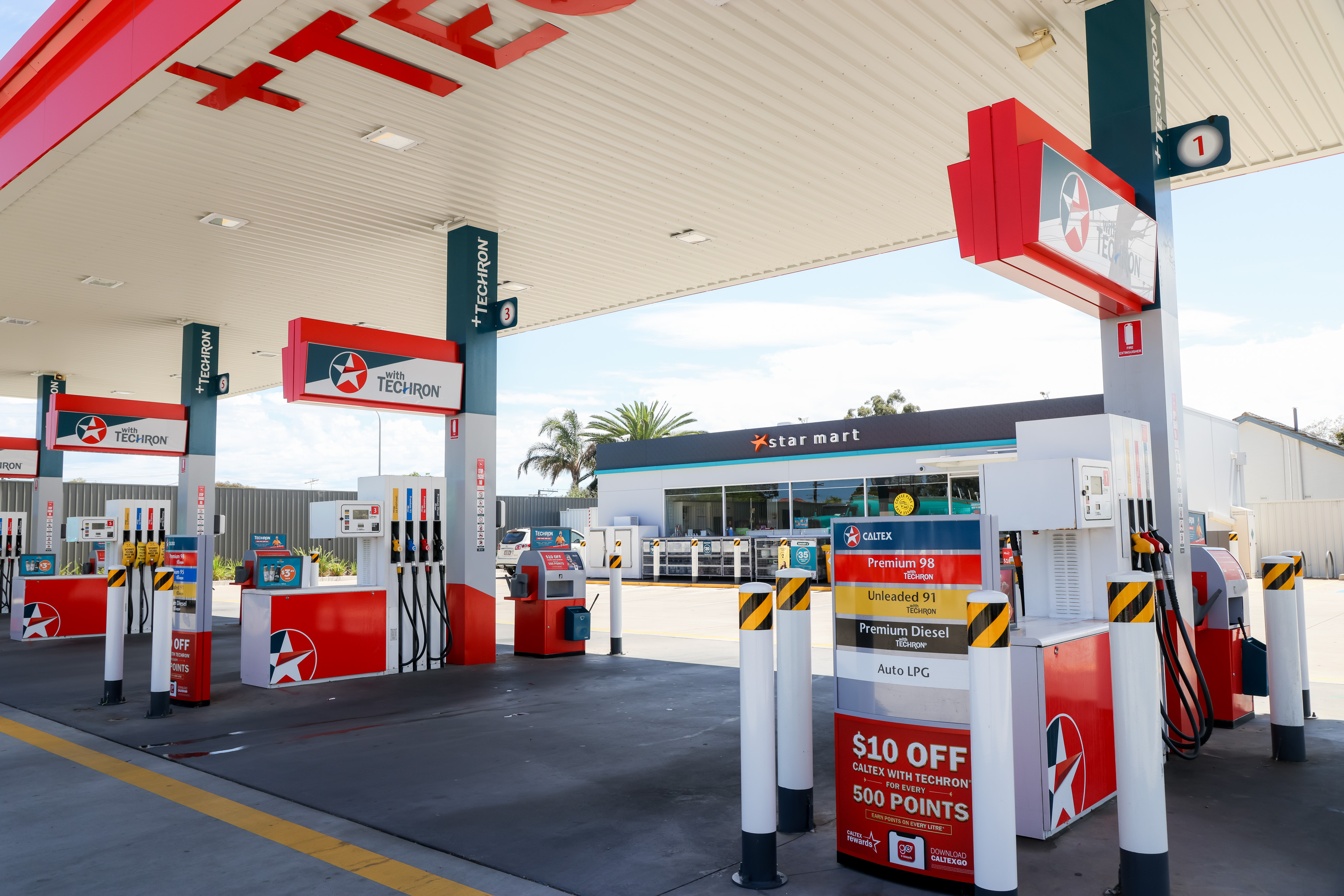 Images Caltex Park Holme