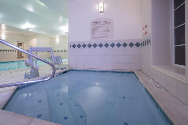 Images Holiday Inn Colorado Springs Airport by IHG