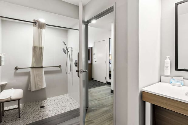 Images Spark by Hilton Catoosa Tulsa