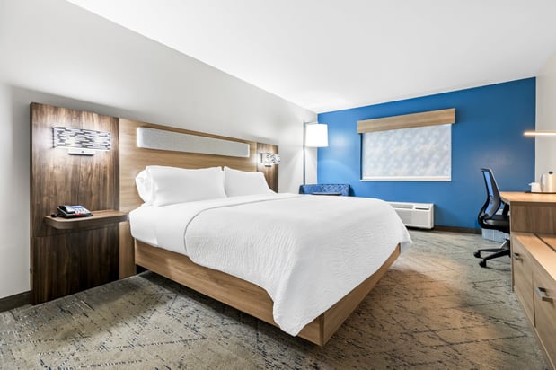 Images Holiday Inn Express & Suites Florence Northeast by IHG