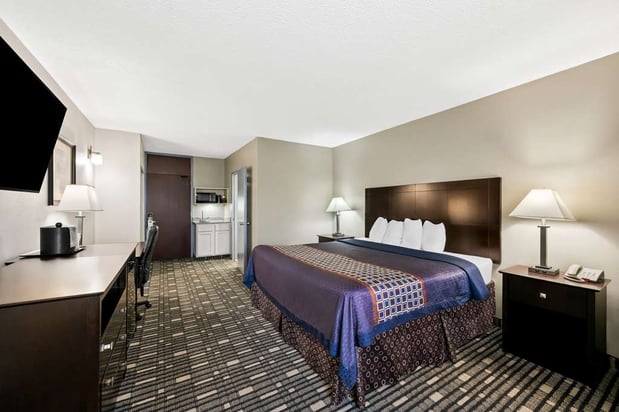 Images SureStay Plus by Best Western Lubbock Medical Center