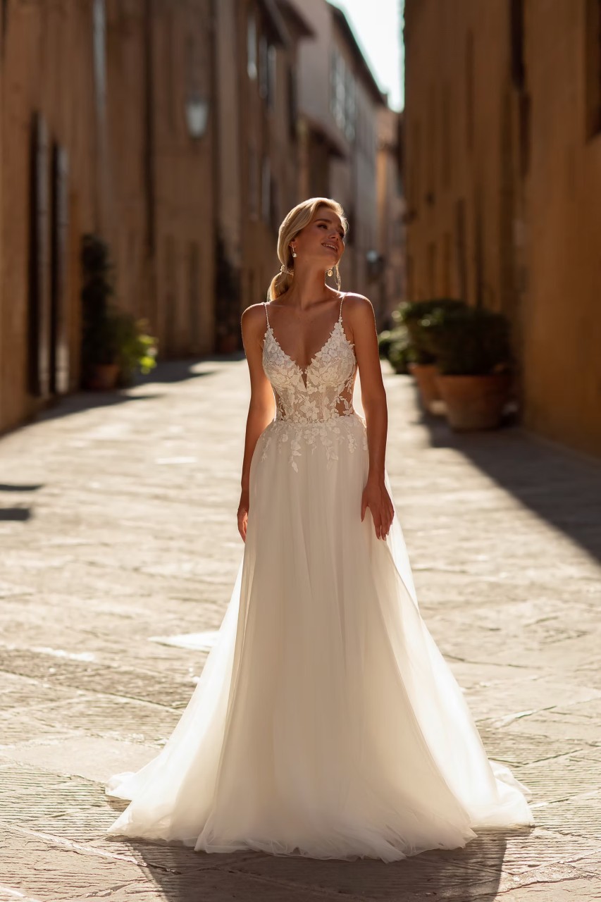 Bilder STINA • JON • RIGA | Swiss Wedding Fashion Bern
