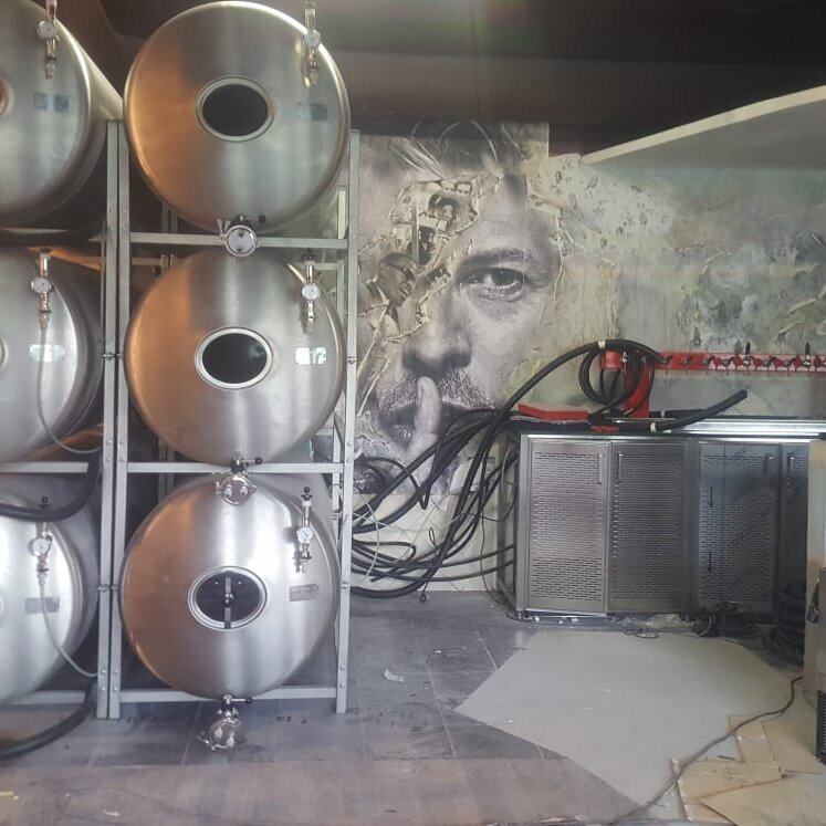 Images Install Beer  Alquiler de Grifos de Cerveza en Barcelona