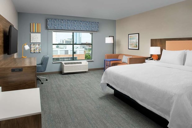 Images Hampton Inn Baltimore-Downtown-Convention Center
