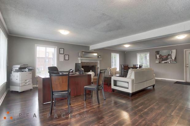 Images Lemans At Lawndale