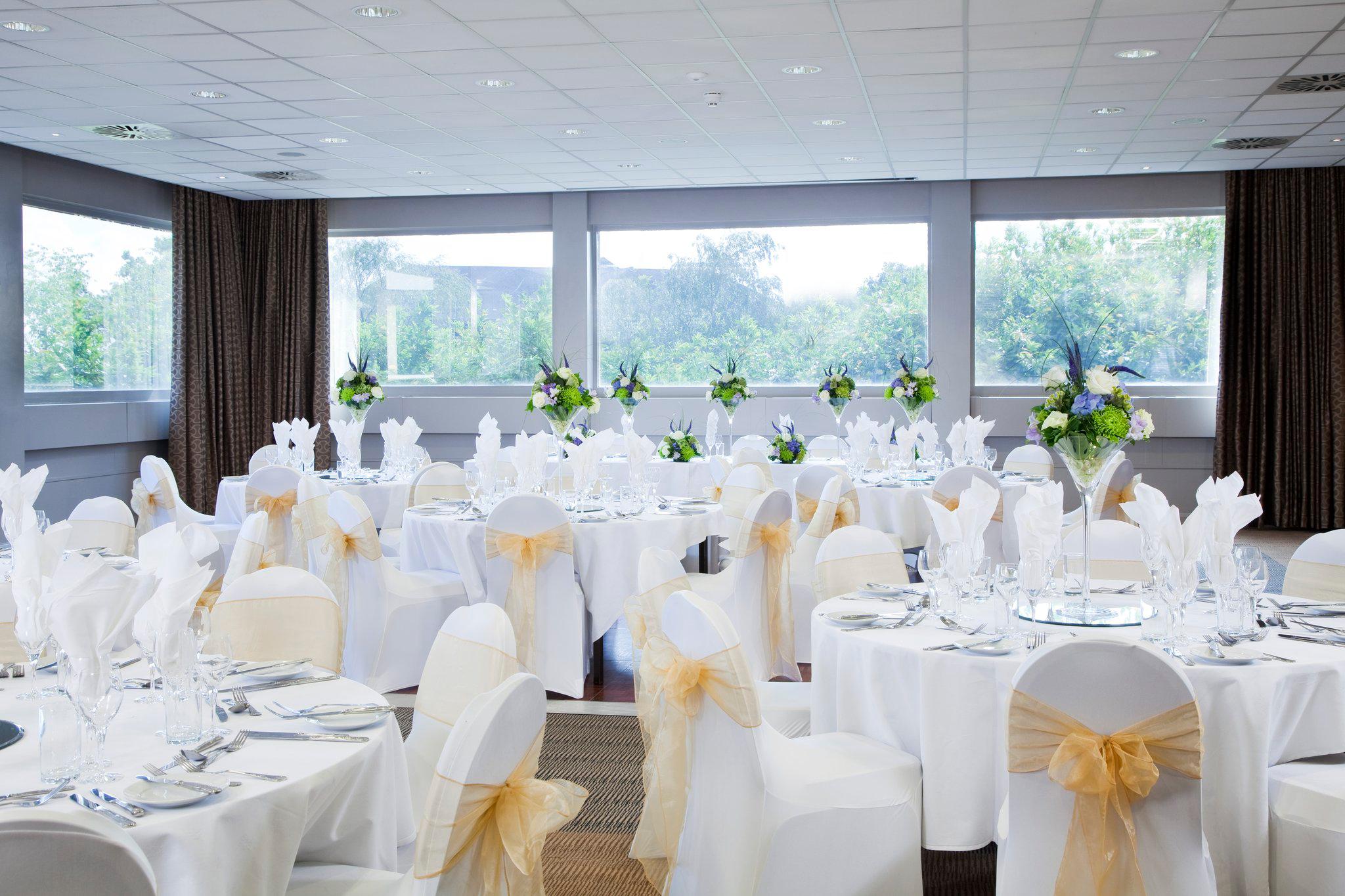 Holiday Inn Maidenhead/Windsor, an IHG Hotel Maidenhead 03719 429053