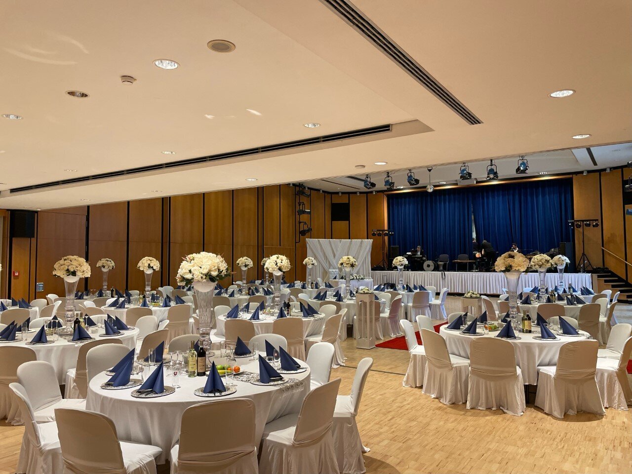 Sosyete Hochzeitssaal & Hochzeitsplaner, Konrad-Dreher-Straße 20 in München