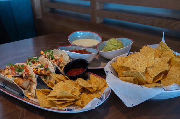 Images Salty Rim Bar & Grill
