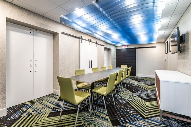 Images Holiday Inn Express Flint-Campus Area by IHG