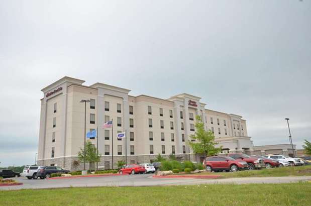 Images Hampton Inn & Suites Tulsa/Catoosa