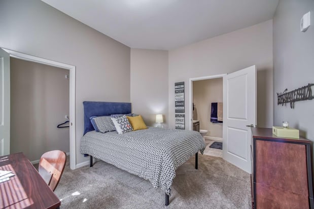 Images University Edge Apartments