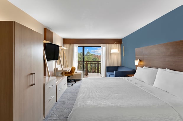 Images Holiday Inn Express Hilton Head Island by IHG