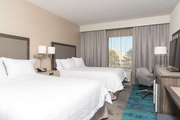 Images Hampton Inn & Suites Chicago Schaumburg