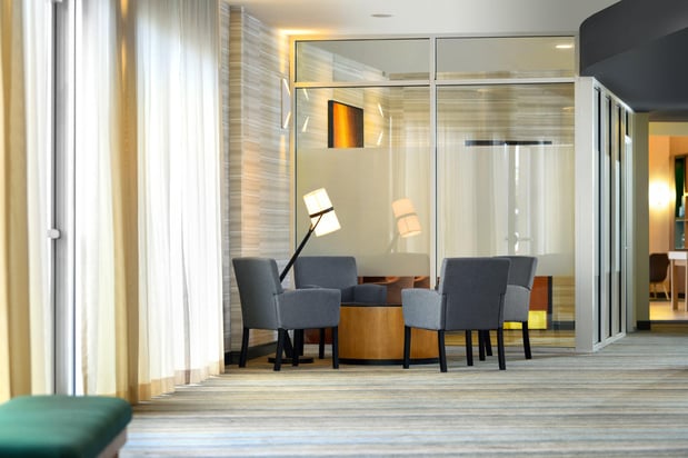 Images Holiday Inn & Suites Oakland - Airport by IHG