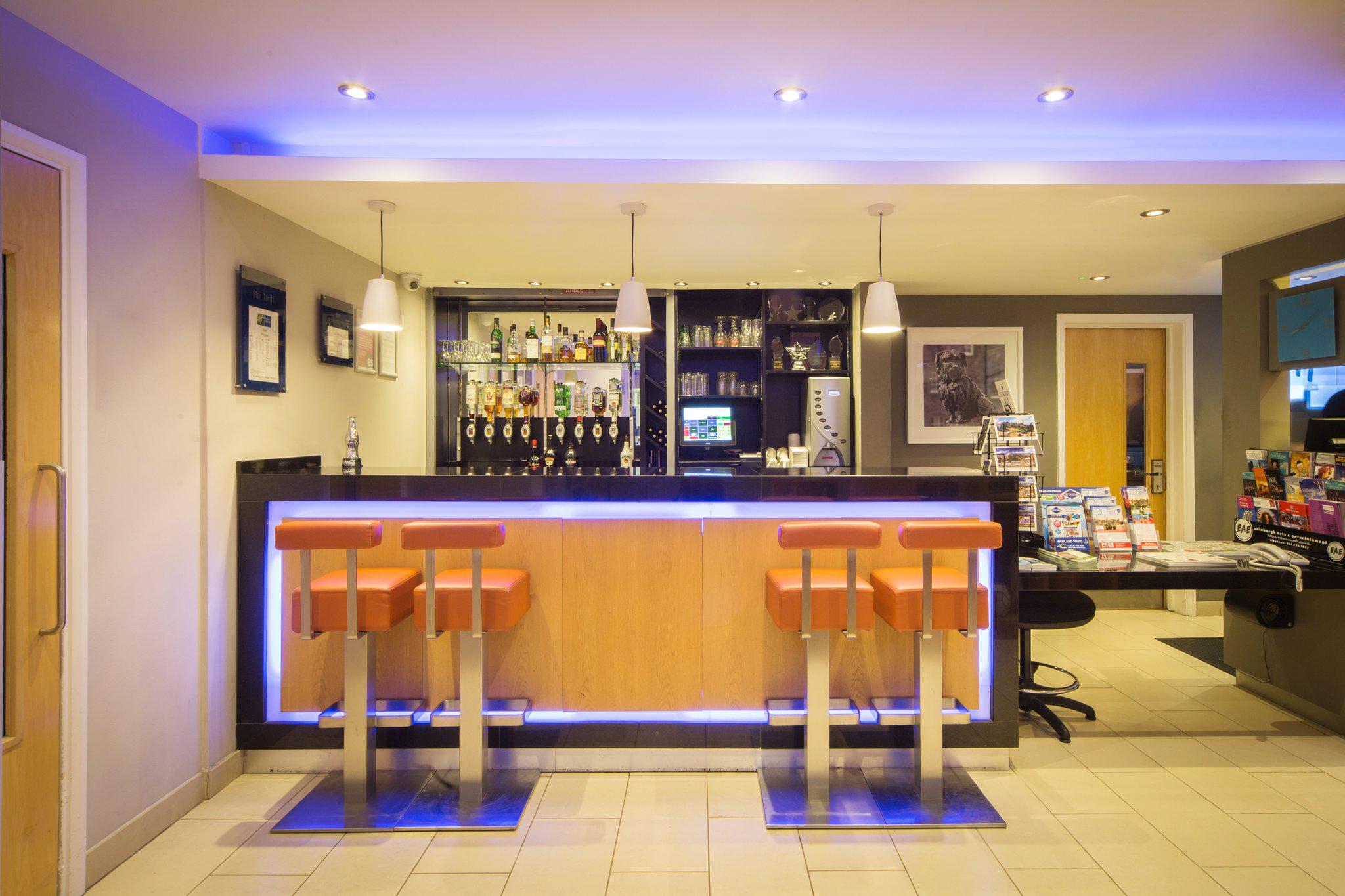 Holiday Inn Express Edinburgh - Royal Mile, an IHG Hotel