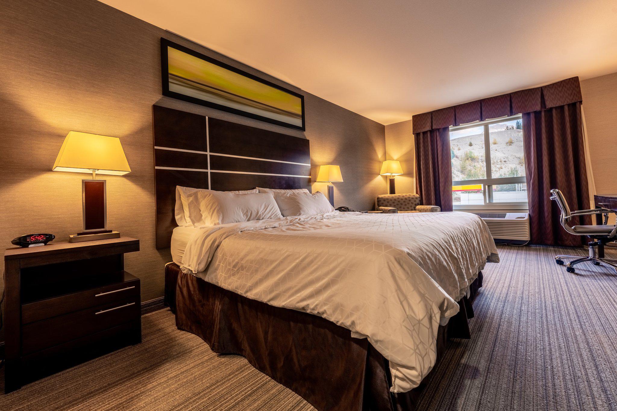 Images Holiday Inn Express Golden-Kicking Horse, an IHG Hotel