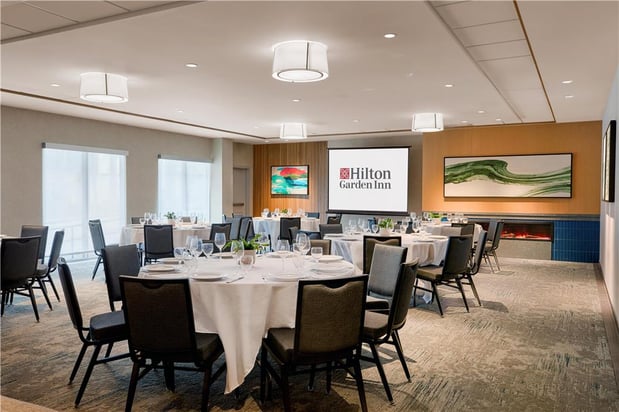 Images Hilton Garden Inn LAX Los Angeles Airport