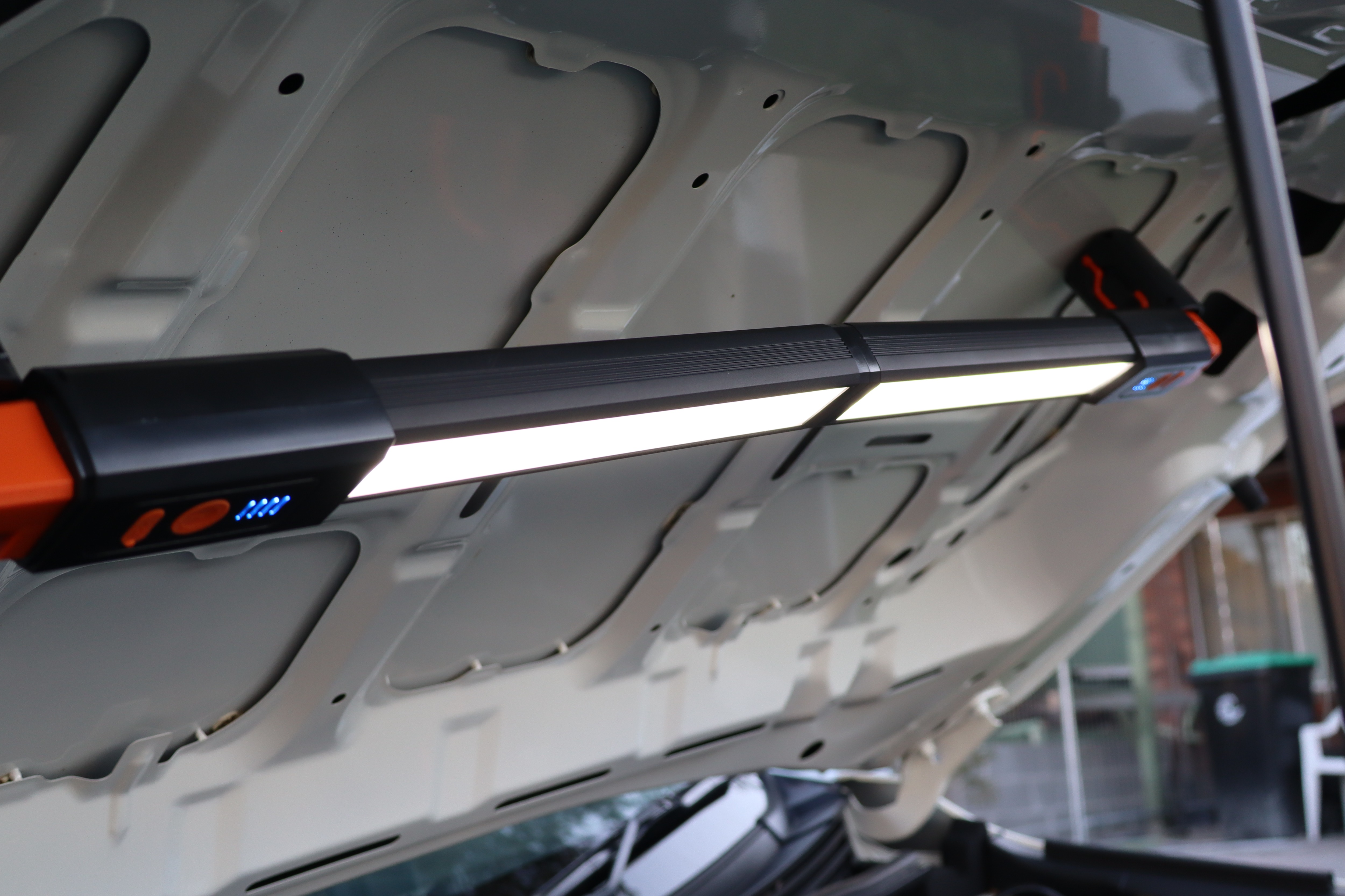 Images 4WD Lights and Camping