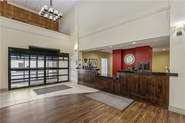 Images Best Western Plus Hudson Hotel & Suites
