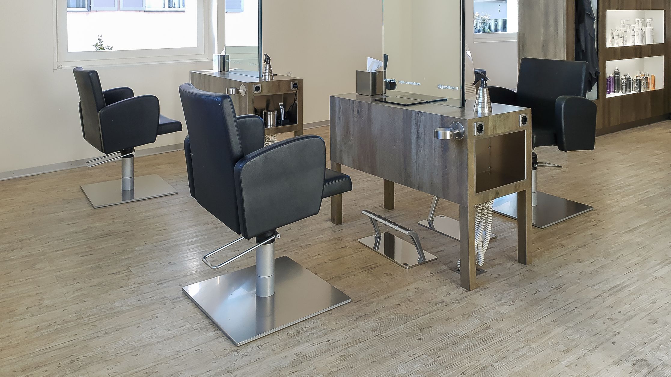 COIFFURE RF ROBERT FORCELLA, Hauptstrasse 37 in Arlesheim