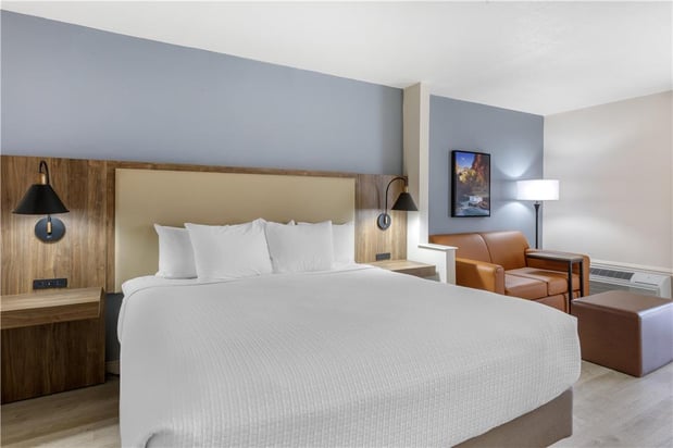 Images Best Western Plus A Wayfarer's Inn and Suites