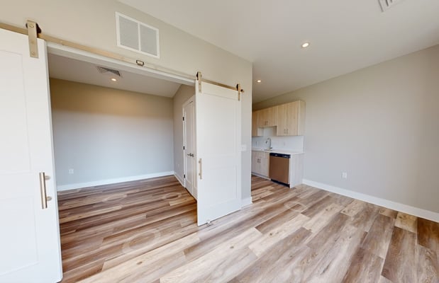 Images Creekline at Fairfield Apartments
