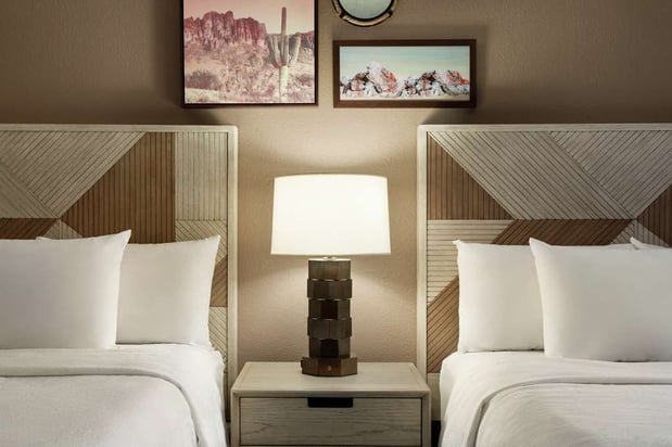 Images Embassy Suites by Hilton Phoenix Tempe
