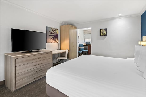 Images SureStay by Best Western Santa Monica