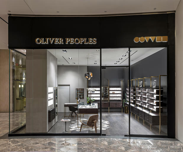 Images Oliver Peoples