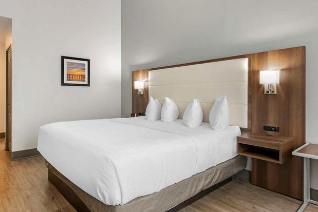 Images Best Western Plus First Coast Inn & Suites