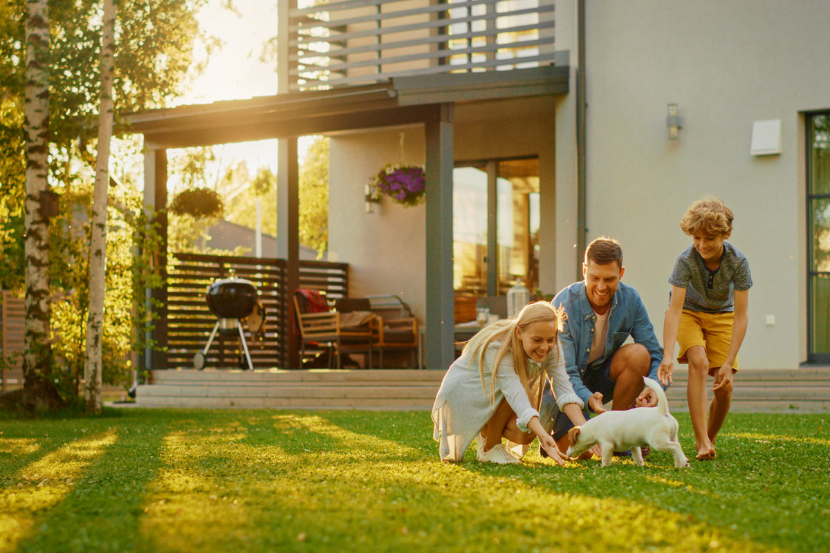 Homeowners insurance protecting families and their homes