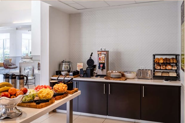 Images Hilton Garden Inn Bakersfield