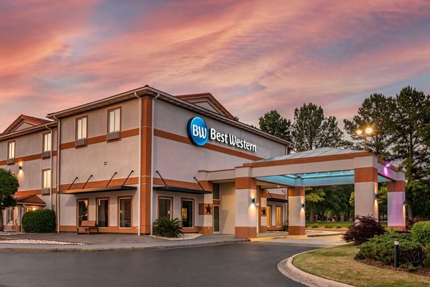 Images Best Western Carlton Suites