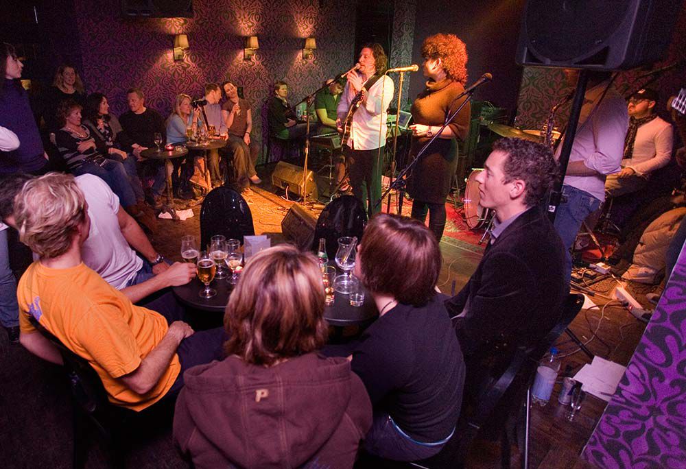 Pink - live music bar, Bahnhofstrasse 41 in Zermatt