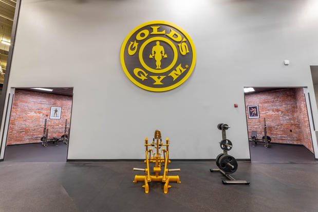 Images Gold's Gym San Antonio Bandera Trails