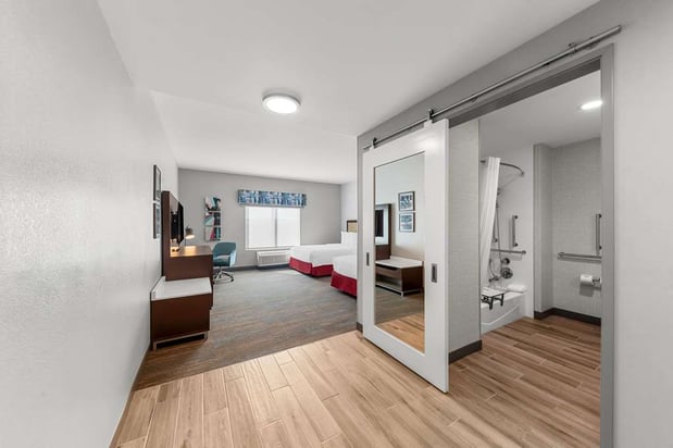 Images Hampton Inn & Suites Farmers Branch Dallas