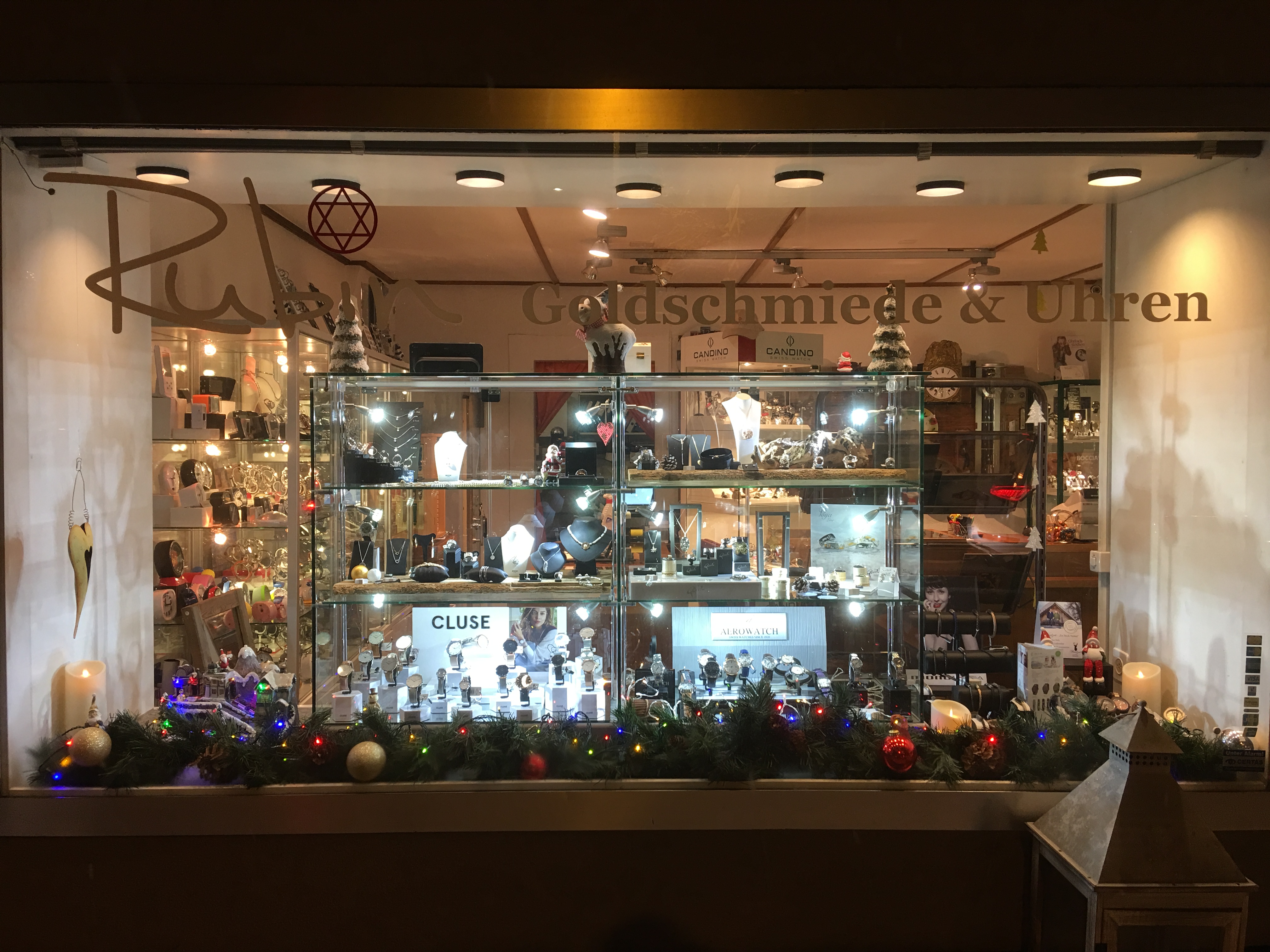 Rubin Goldschmiede & Uhren, Dorfstrasse 18 in Frutigen