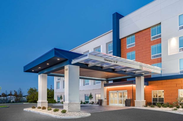 Images Hampton Inn by Hilton Bedford