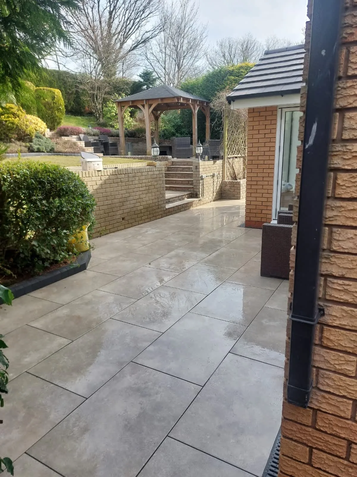 Images Groundforce Midlands Ltd