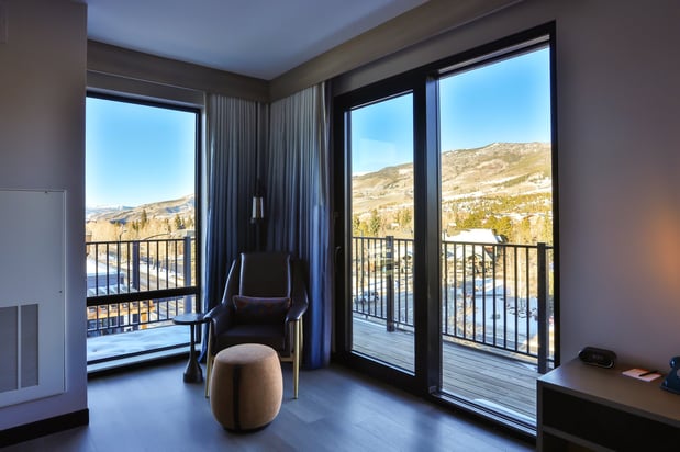 Images Hotel Indigo Silverthorne by IHG