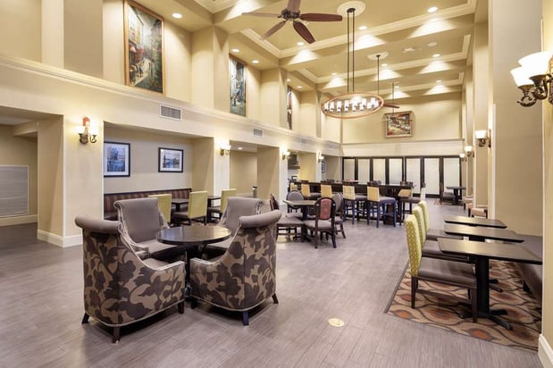 Images Hampton Inn & Suites Baton Rouge - I-10 East