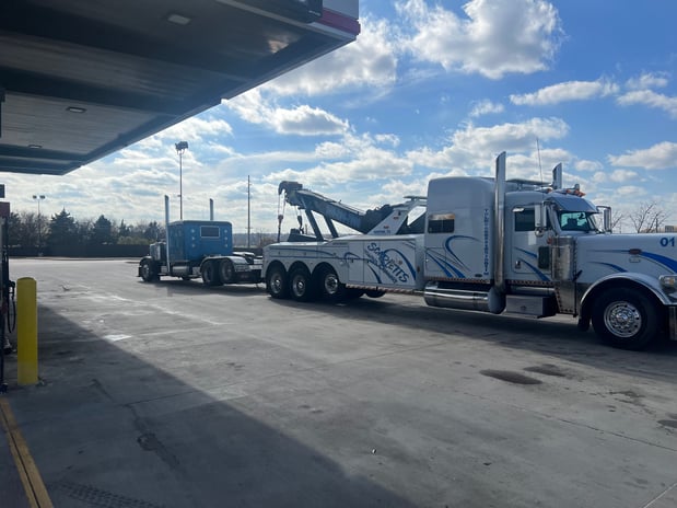 Images Scarletts towing & recovery