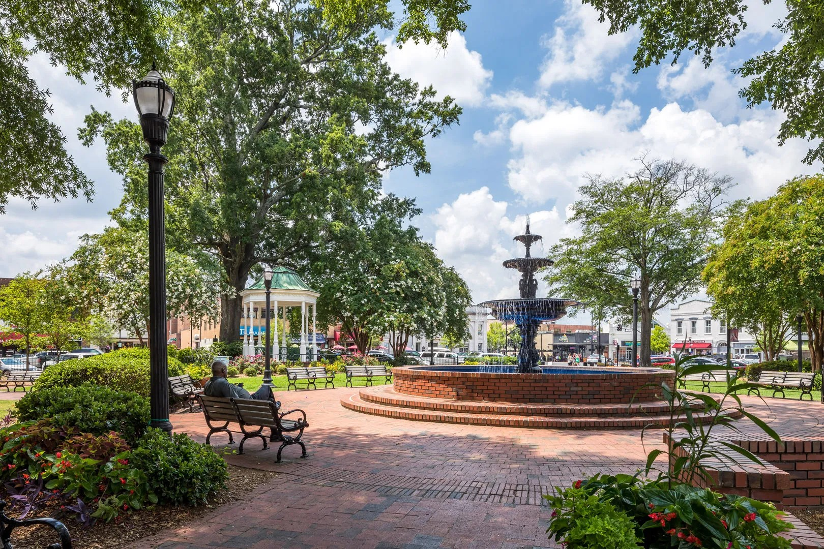 10 miles away from Marietta Square