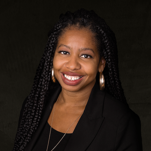 Stacy Metz headshot.