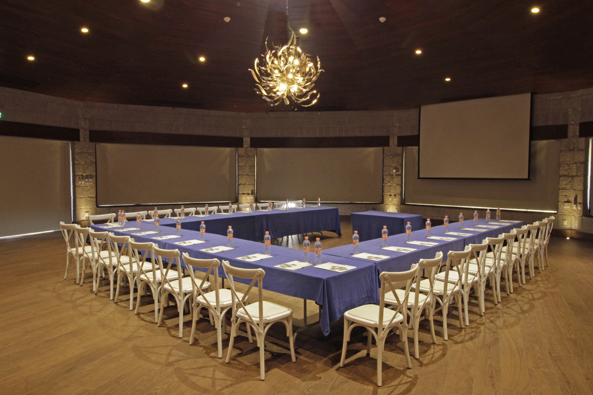 Images Holiday Inn Queretaro-Centro Historico by IHG