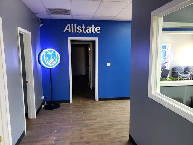 Images Michael Woods: Allstate Insurance