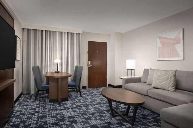 Images Embassy Suites by Hilton Dallas Near the Galleria