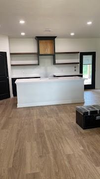 Alvarado Cabinets & Doors Image